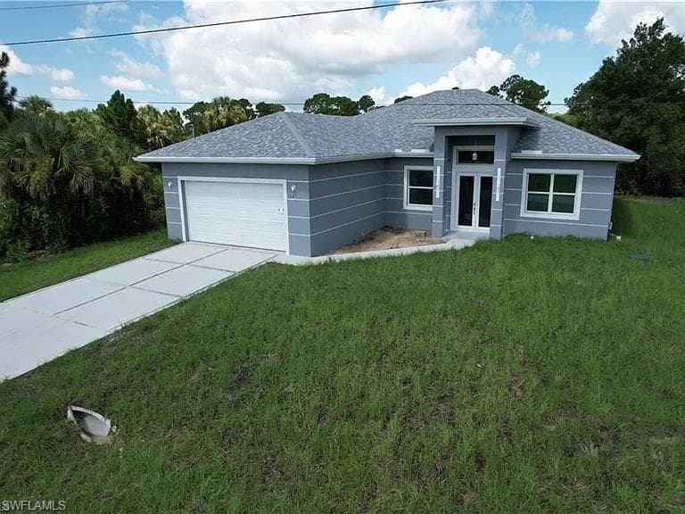 520 Herrin AVE LEHIGH ACRES, FL 33974