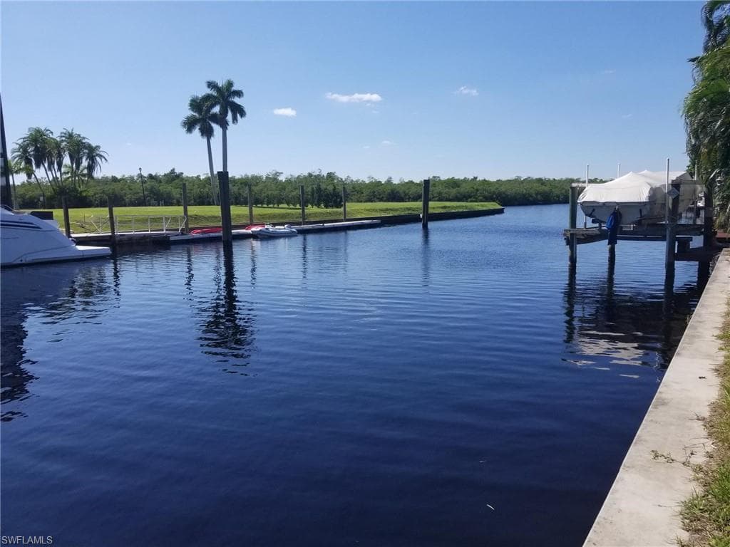 126 Montrose DR FORT MYERS, FL 33919