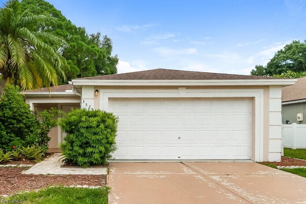 3575 Chinaberry LN SARASOTA, FL 34235
