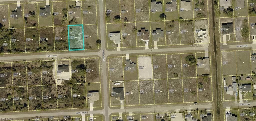 2802 20th ST SW LEHIGH ACRES, FL 33976