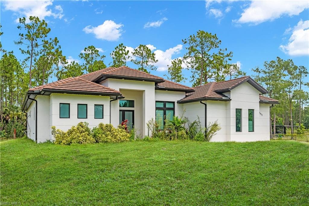 3677 8th AVE NE NAPLES, FL 34120