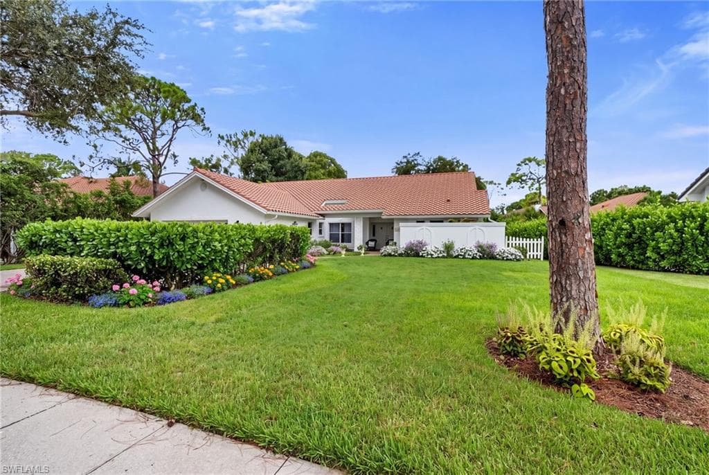 7558 Cordoba CIR NAPLES, FL 34109