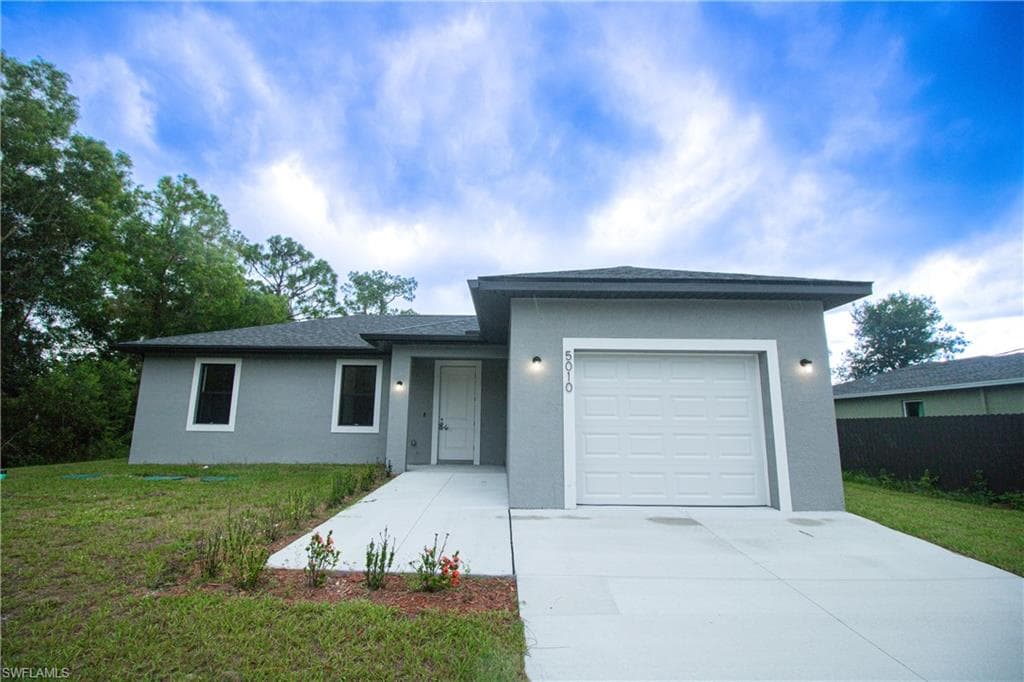5010 Day LN LABELLE, FL 33935