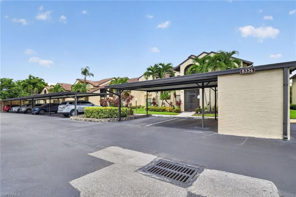 8336 Charter Club CIR 7 FORT MYERS, FL 33919