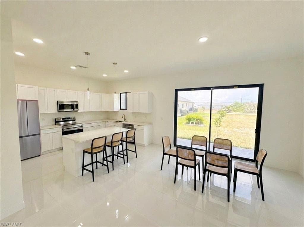4113 NW 34th LN CAPE CORAL, FL 33993