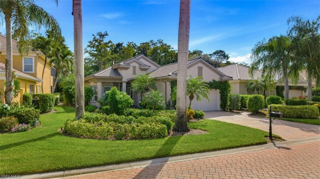 9202 Troon Lakes DR NAPLES, FL 34109