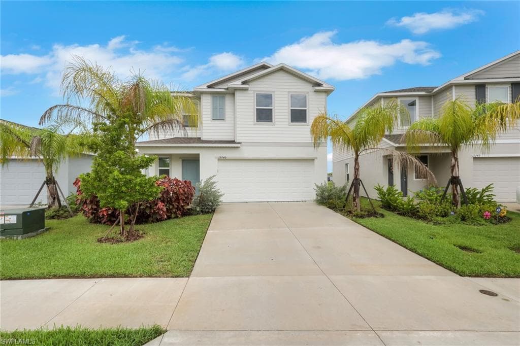 19745 Garden Ridge CT LEHIGH ACRES, FL 33974