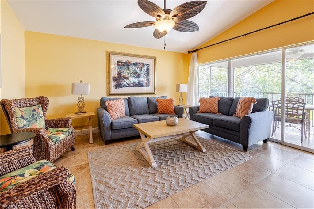 3705 Fieldstone BLVD 404 NAPLES, FL 34109