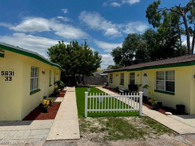 5637 10th AVE FORT MYERS, FL 33907