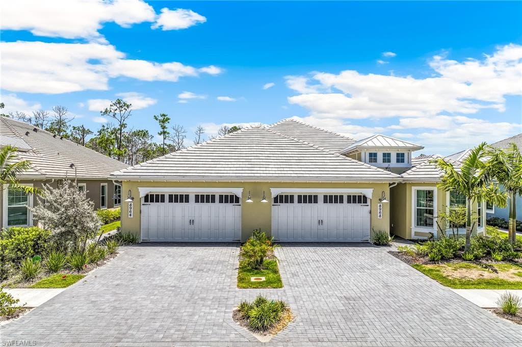 8964 Calypso CT NAPLES, FL 34112