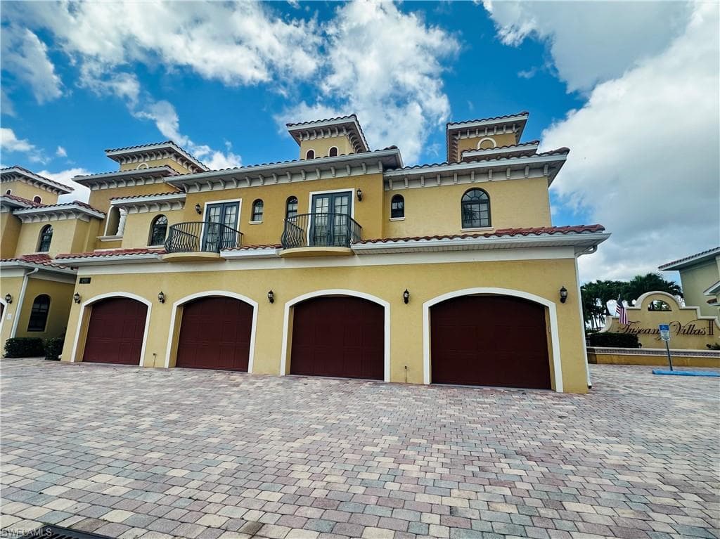 4910 SW 17th PL 5 CAPE CORAL, FL 33914