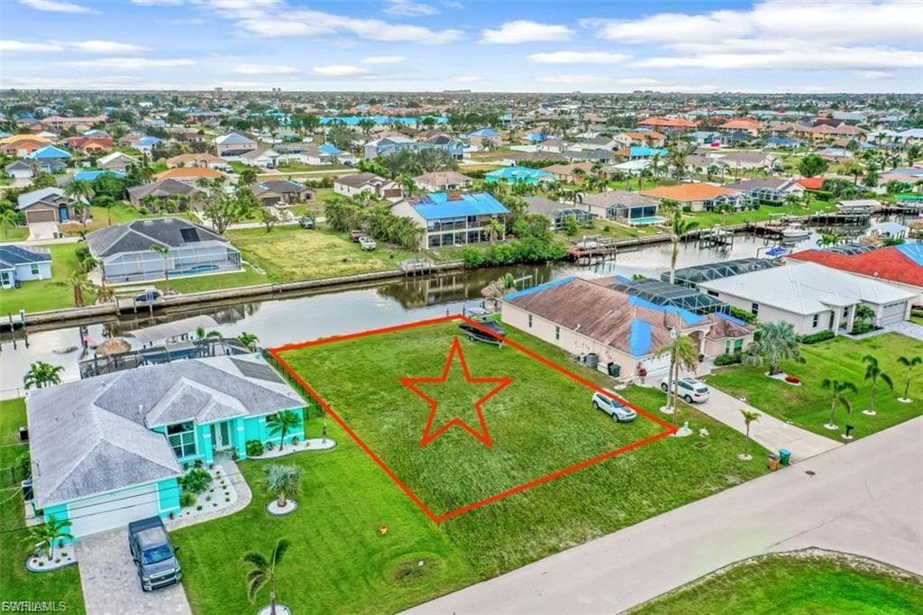 4525 SW 11th AVE CAPE CORAL, FL 33914