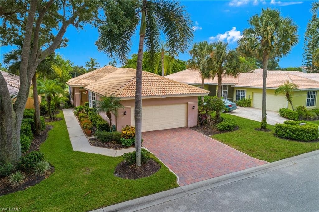 13550 Southampton DR BONITA SPRINGS, FL 34135