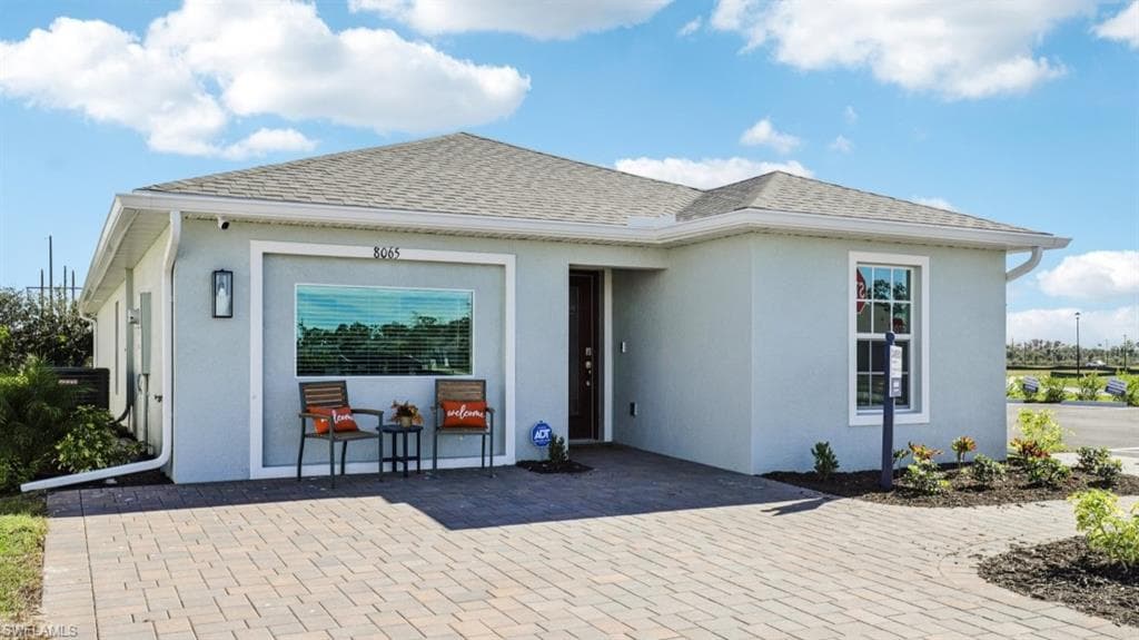 11305 SUNSET PRESERVE DR LEHIGH ACRES, FL 33971