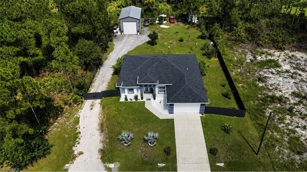 918 Dixie AVE LEHIGH ACRES, FL 33972