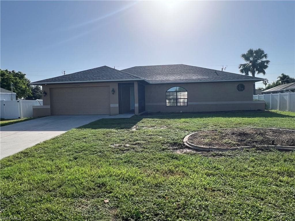 3709 SW 7th AVE CAPE CORAL, FL 33914