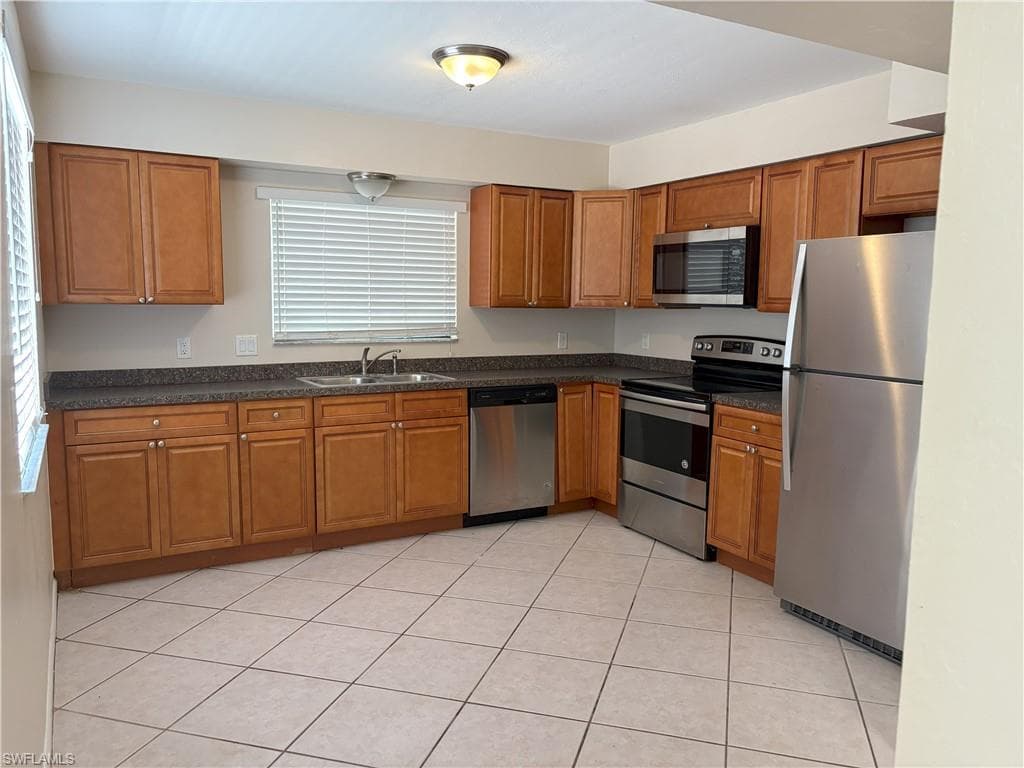 11929 Corinne Lee CT 102 FORT MYERS, FL 33907