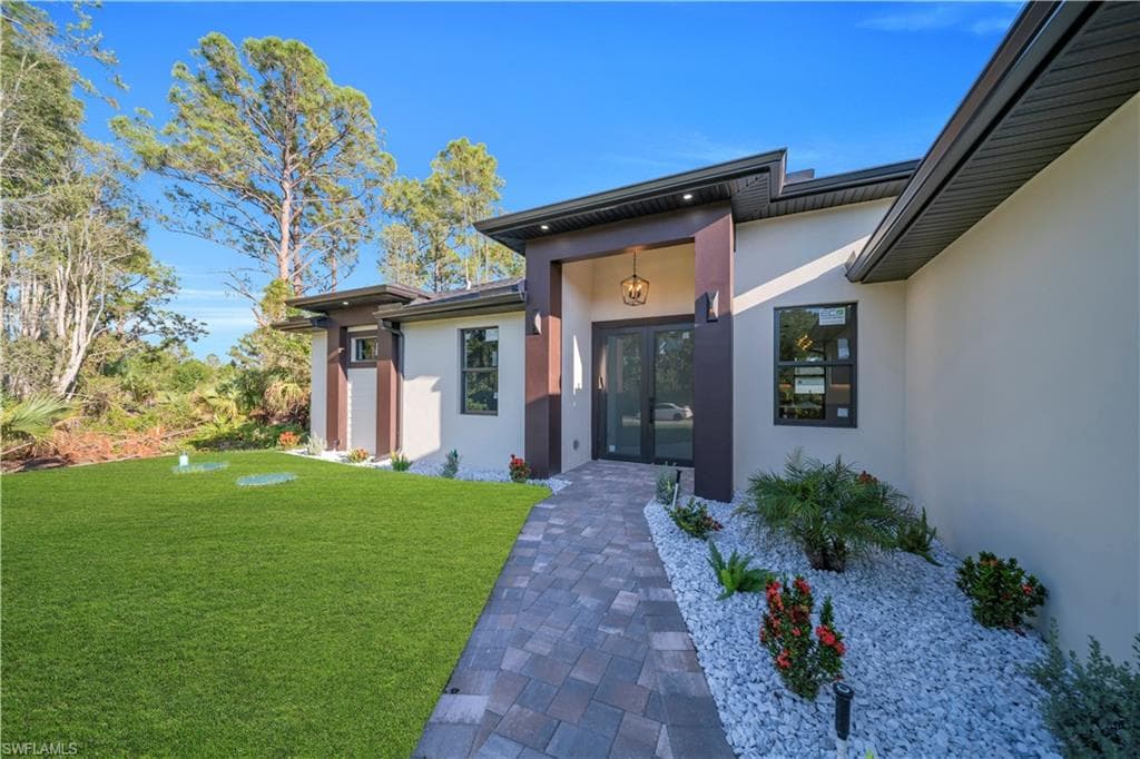 2813 40th ST W LEHIGH ACRES, FL 33971