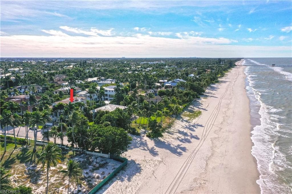 40 5th AVE S NAPLES, FL 34102