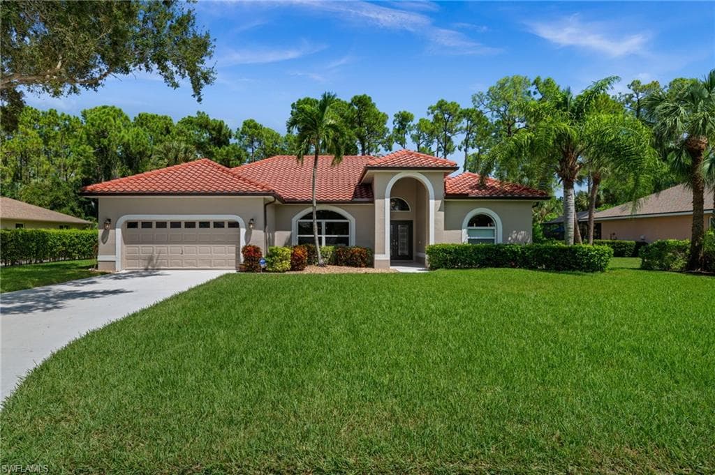 2127 Imperial CIR NAPLES, FL 34110