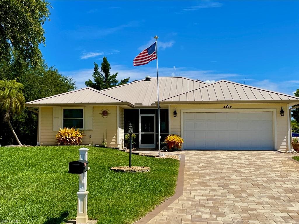 4472 Lake Heather CIR ST. JAMES CITY, FL 33956