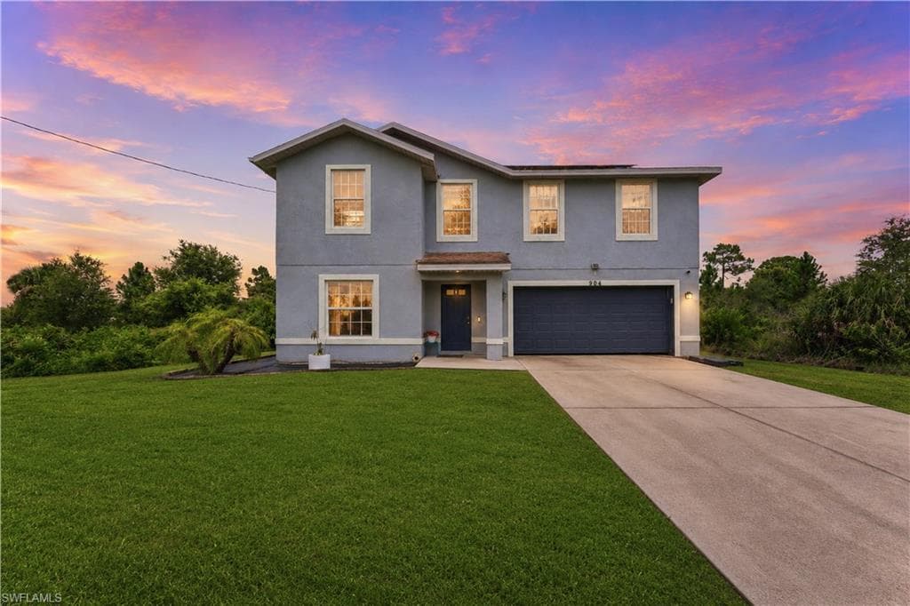 904 8th AVE LEHIGH ACRES, FL 33972