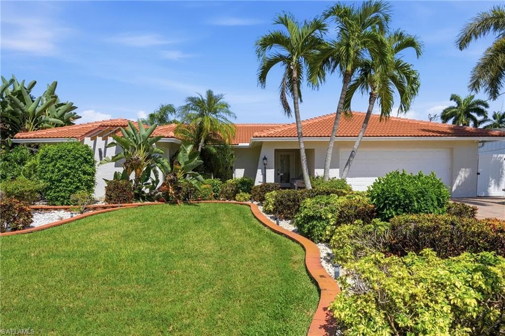 5331 Mayfair CT CAPE CORAL, FL 33904