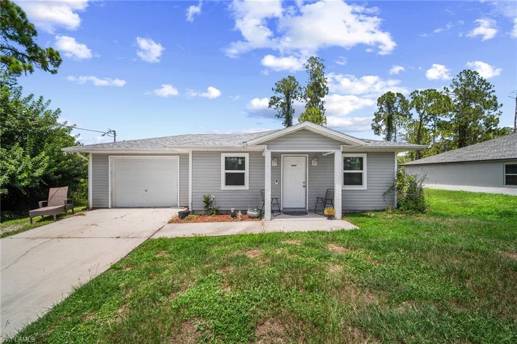3504 65th ST W LEHIGH ACRES, FL 33971