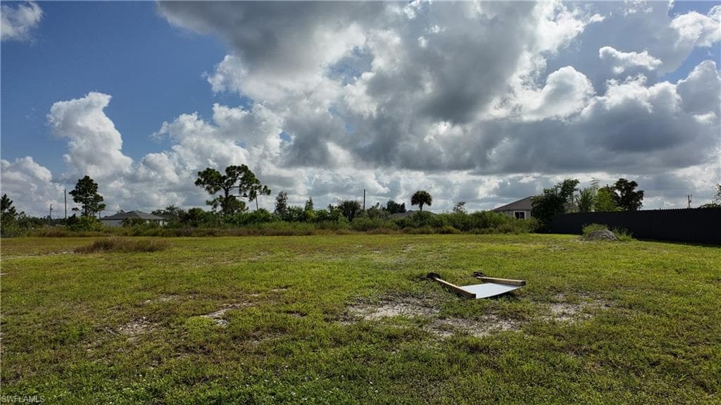 4313 NE 11th AVE CAPE CORAL, FL 33909