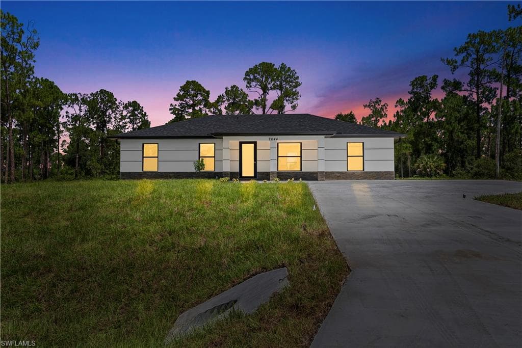 7644 19th TER LABELLE, FL 33935