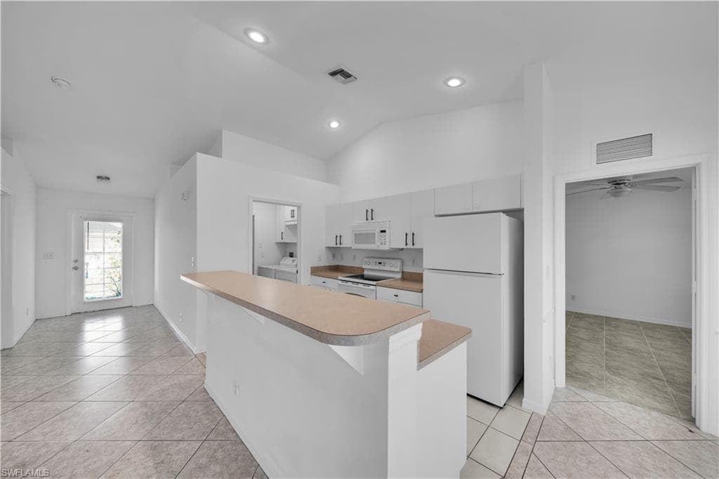 1317 NE 1st PL CAPE CORAL, FL 33909