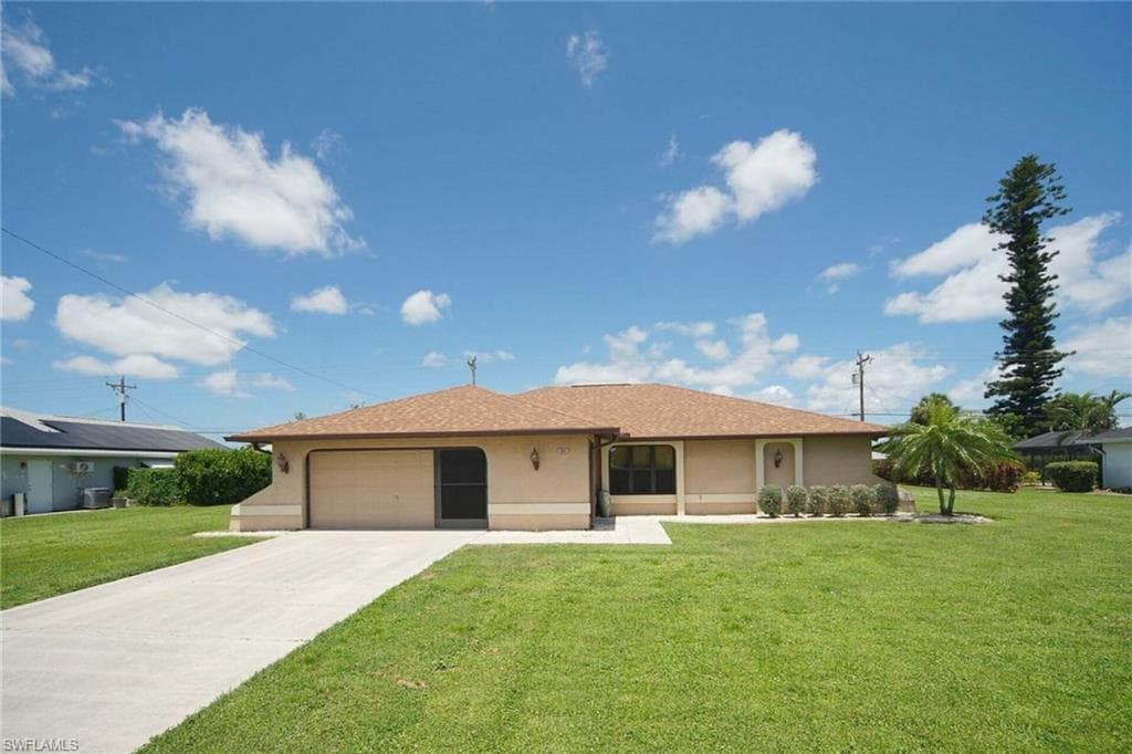 1301 SE 26th TER CAPE CORAL, FL 33904