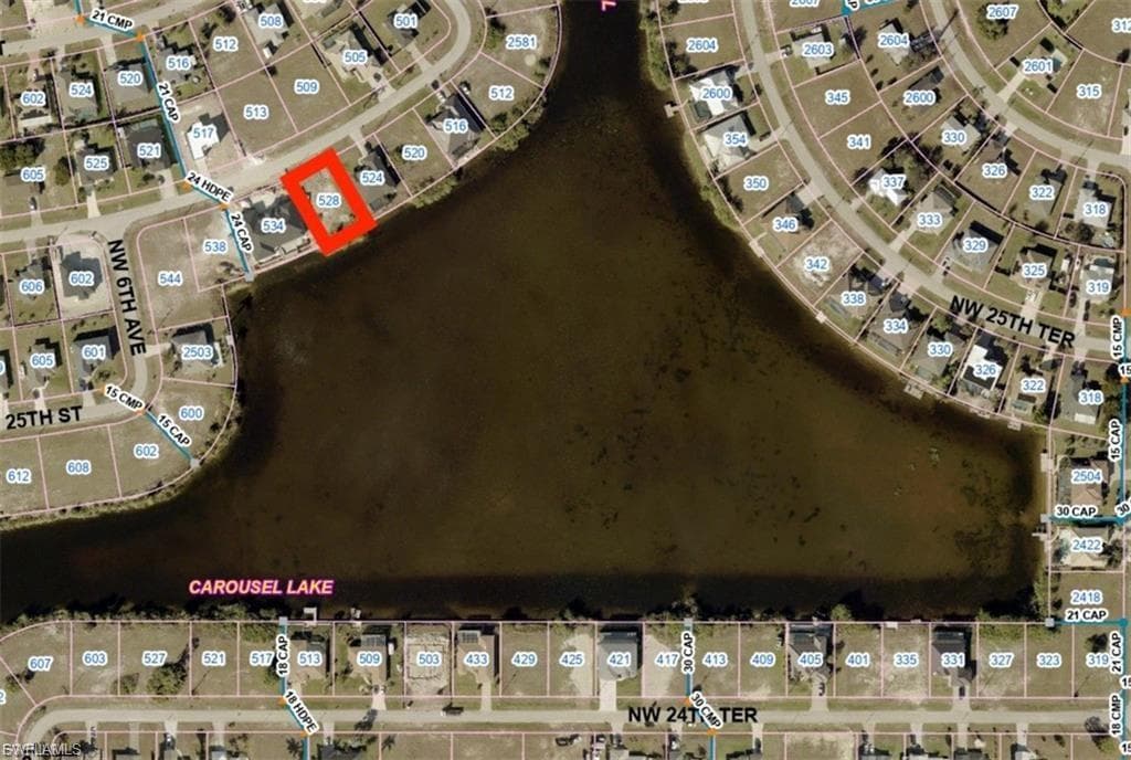 528 NW 25th TER CAPE CORAL, FL 33993