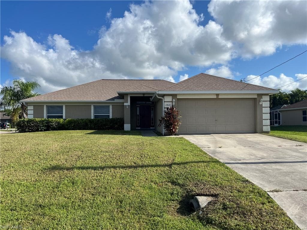 1821 SW 22nd LN CAPE CORAL, FL 33991