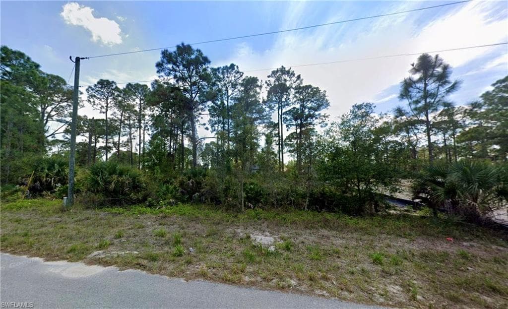 3305 70th ST W LEHIGH ACRES, FL 33971