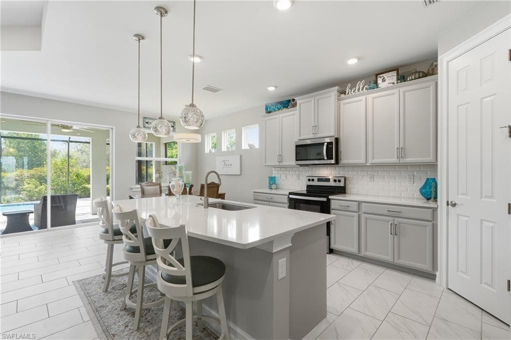 16530 Seagate PL BONITA SPRINGS, FL 34135