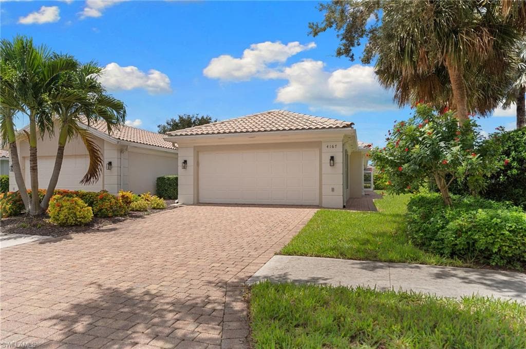 4167 Saint George LN NAPLES, FL 34119