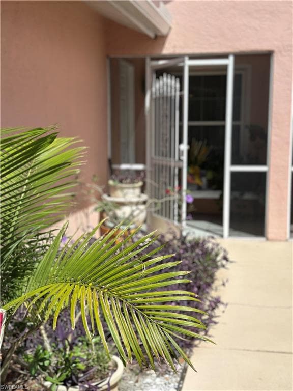561 Saint Andrews NAPLES, FL 34113