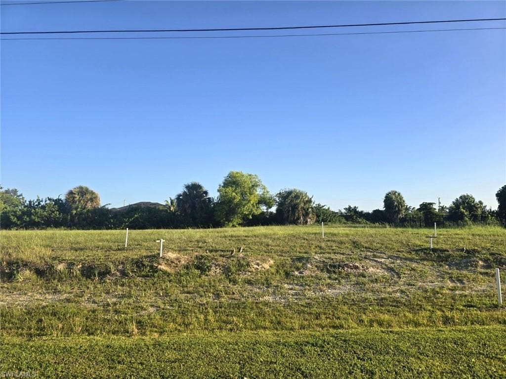 2516 NW 1st TER CAPE CORAL, FL 33993