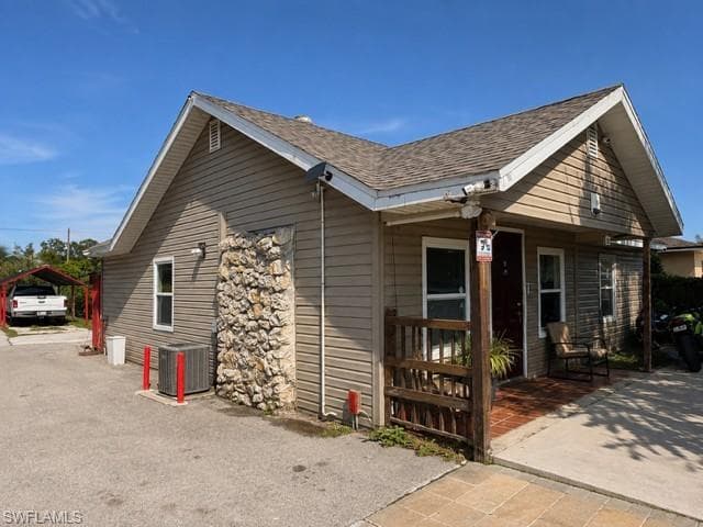 5625 7th AVE FORT MYERS, FL 33907