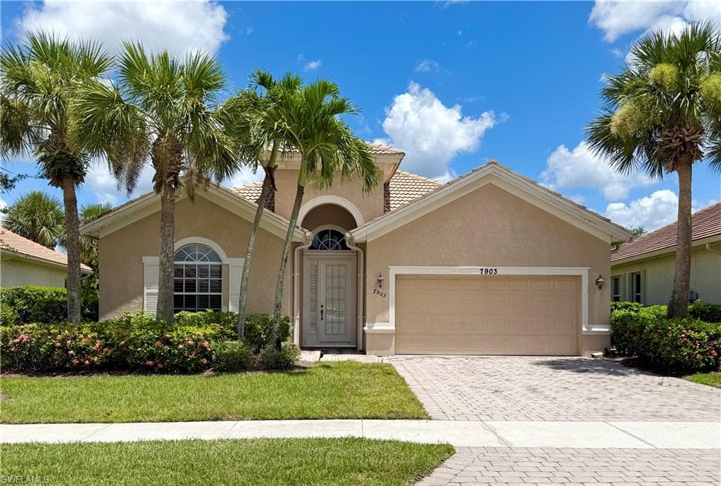 7903 Founders CIR NAPLES, FL 34104