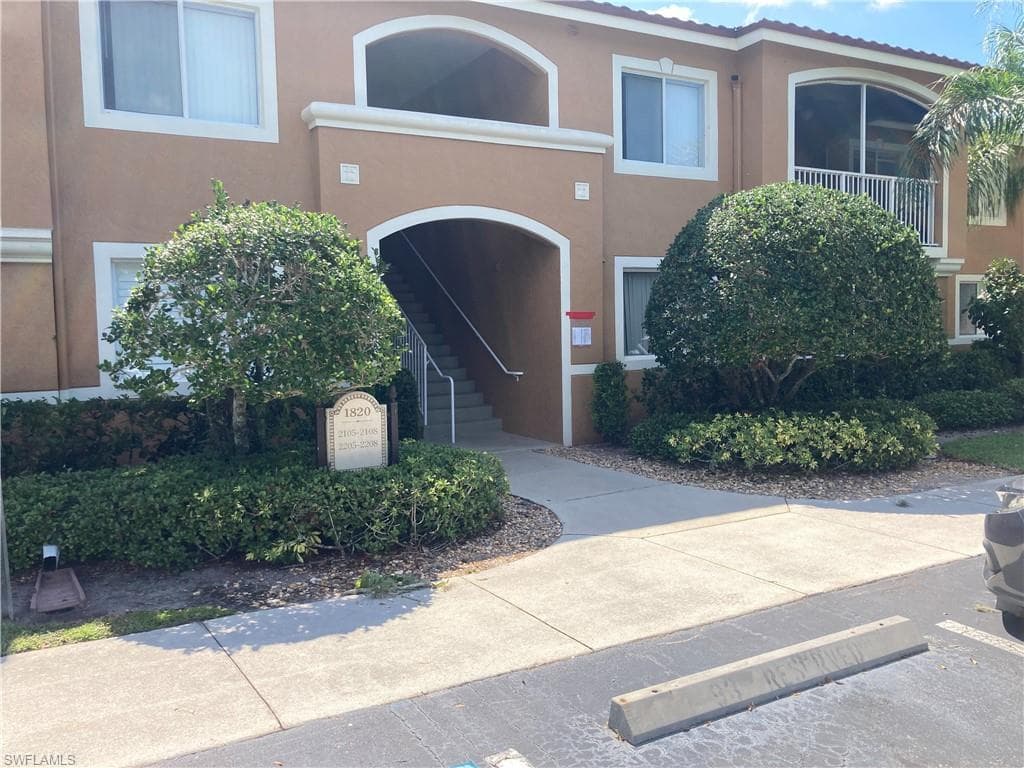1820 Florida Club CIR 2208 NAPLES, FL 34112