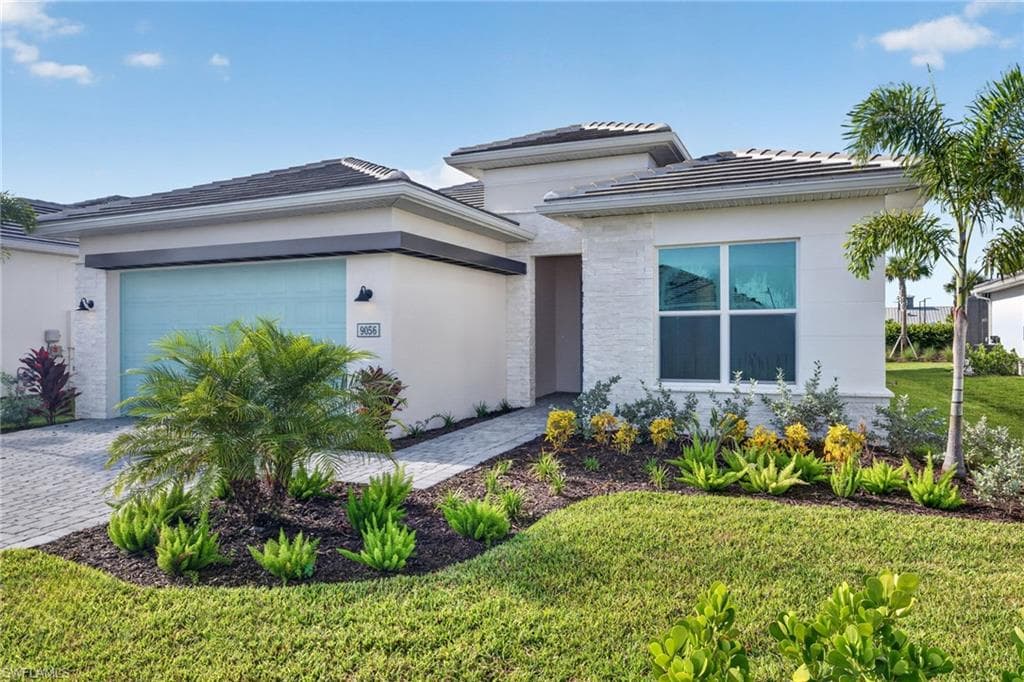 9056 Wisteria WAY NAPLES, FL 34114