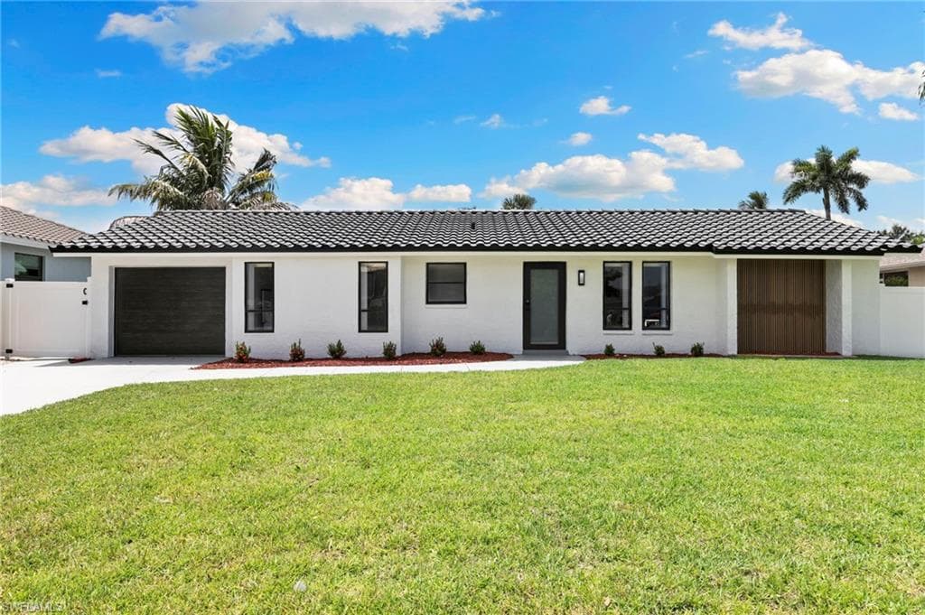 351 Columbus WAY MARCO ISLAND, FL 34145