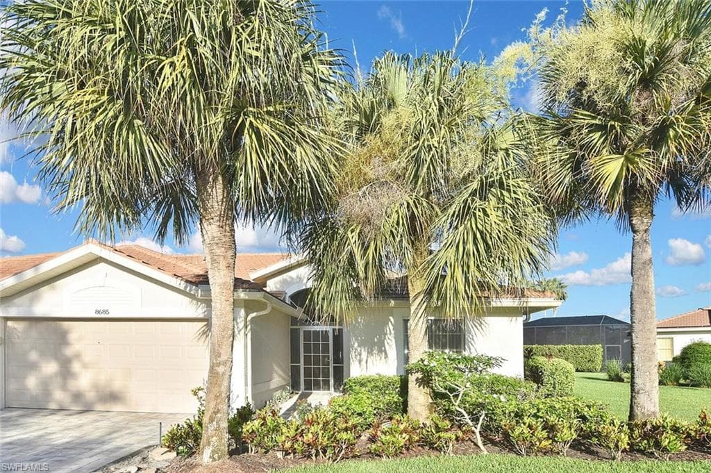 8685 CEDAR HAMMOCK BLVD NAPLES, FL 34112
