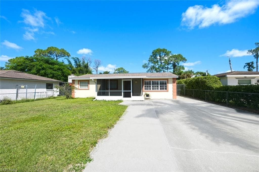 5449 Hardee ST NAPLES, FL 34113