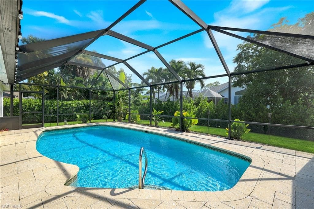 520 Raven WAY NAPLES, FL 34110