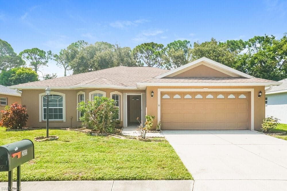 2832 59th AVE E BRADENTON, FL 34203