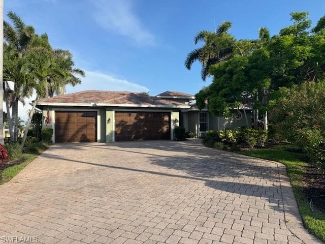 4862 Conover CT FORT MYERS, FL 33908