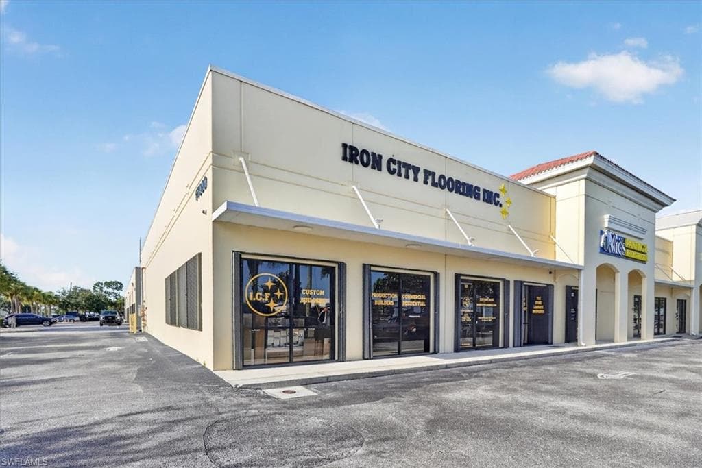 17000 Alico Commerce CT 1800 - 101 FORT MYERS, FL 33967
